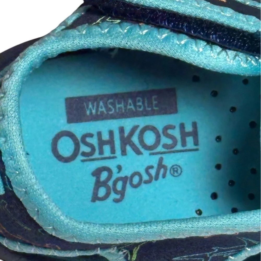 OshKosh B'gosh Kids water shoes with a shark print. Teal & black.